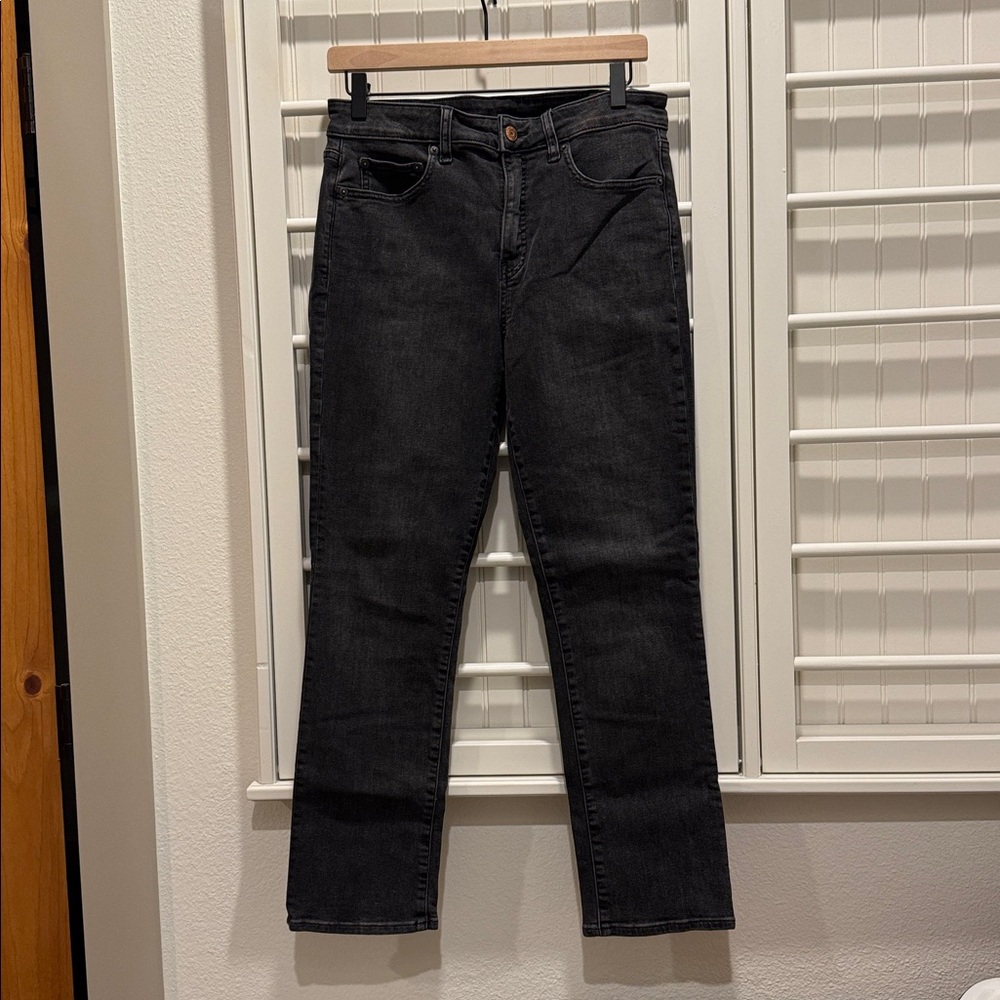 GAP Women's Classic Straight High Rise Jeans